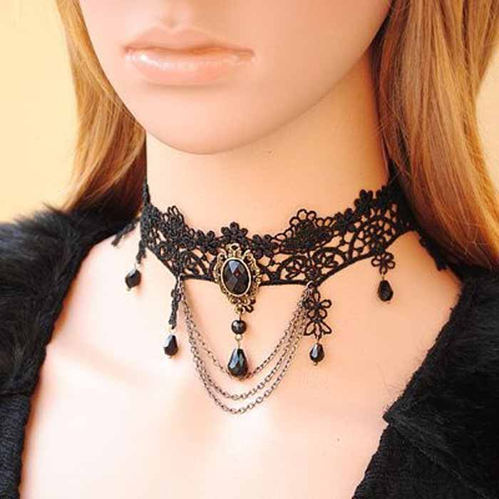 Gothic choker example