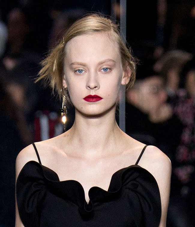 Les rouges à lèvres bordeaux à la mode en 2017