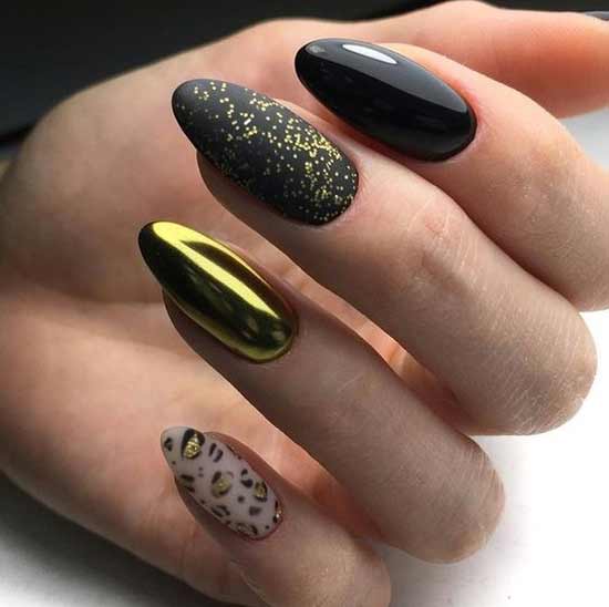 Design of nails with a mirror rub