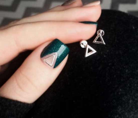 French with a triangle