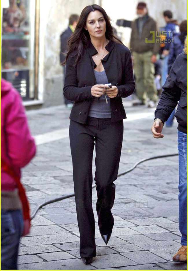 Monica Bellucci casual