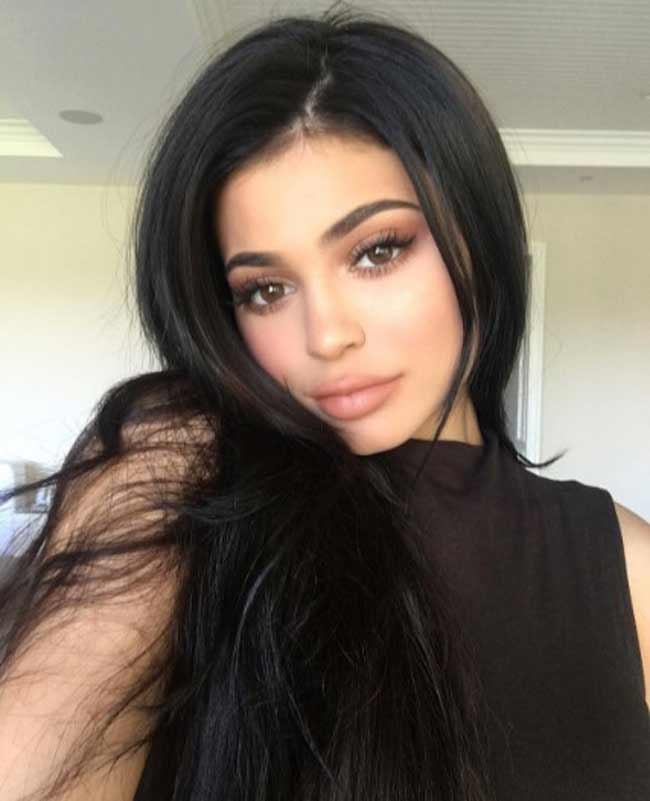 Kylie Jenner brune