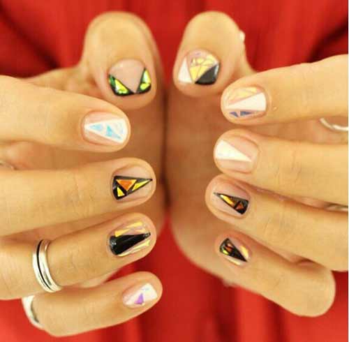 Wide short nails design