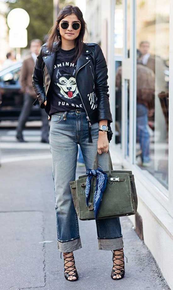 Poignets larges sur les jeans