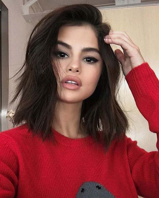 Top 9 des coiffures les plus luxueuses et les plus belles de la chanteuse Selena Gomez