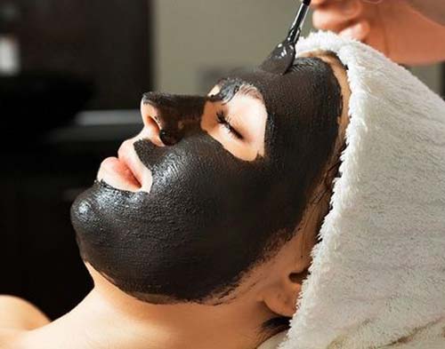 Charcoal and gelatin mask