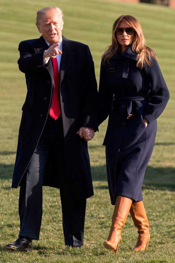 Melania Trump en bottes hautes marron