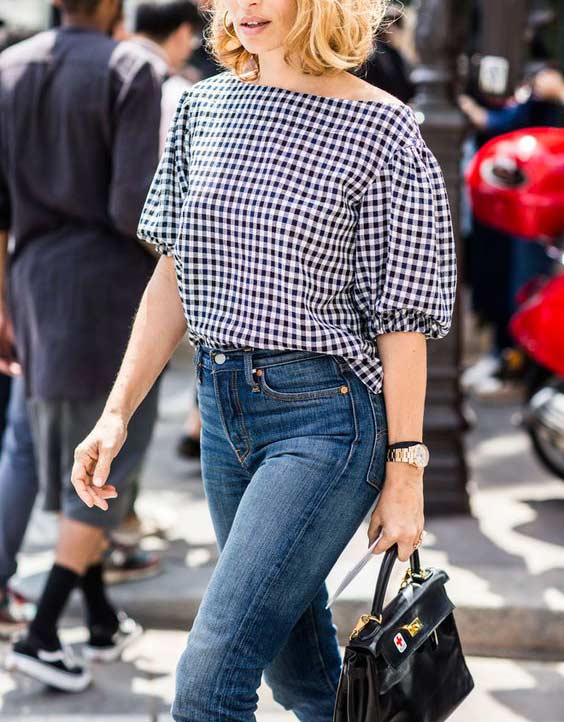 Open shoulders - fashionable look