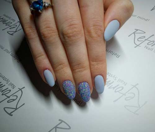 Vernis bleu