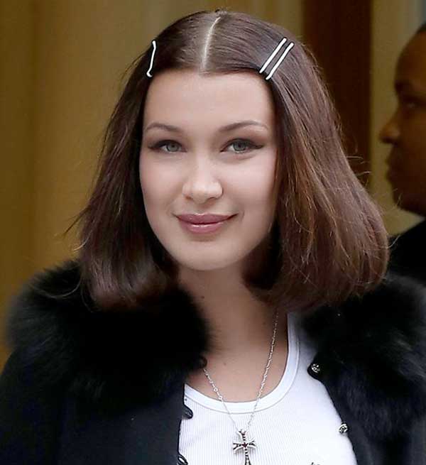 Bella Hadid invisible dans ses cheveux