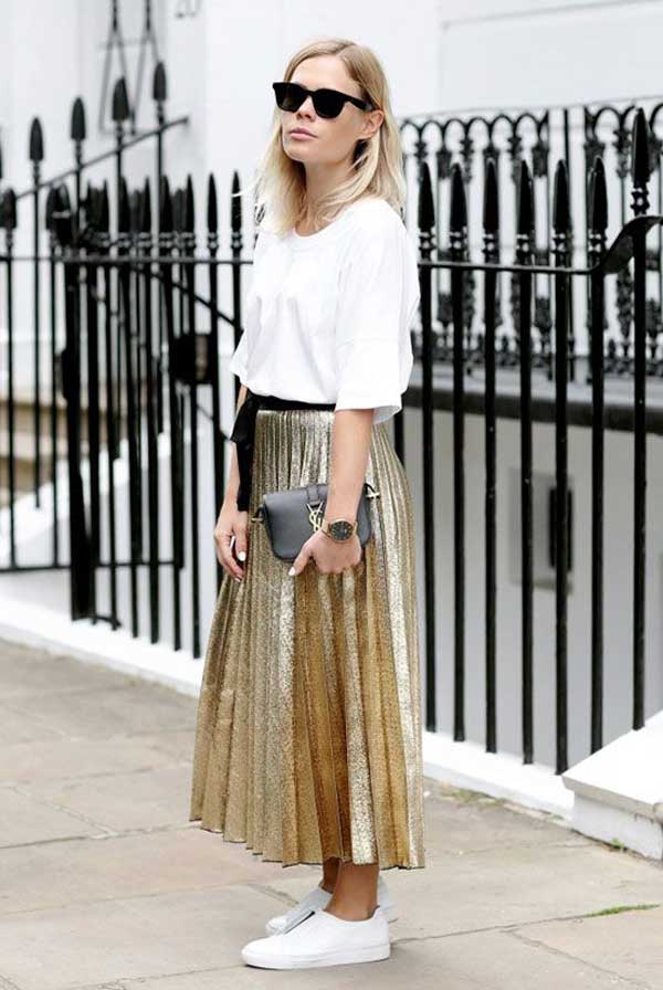 White sneakers + pleated skirt