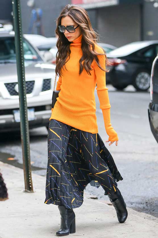 Orange noodle turtleneck