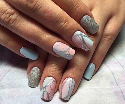 Glitter manicure idea