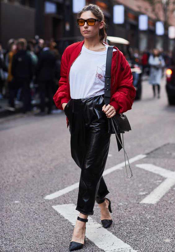 Combination of leather pants + white t-shirt