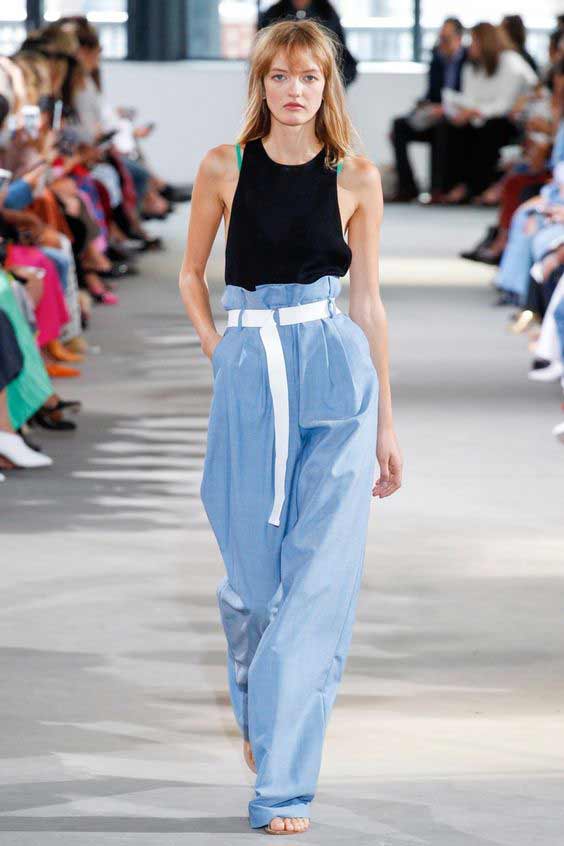 Jeans with draped waist