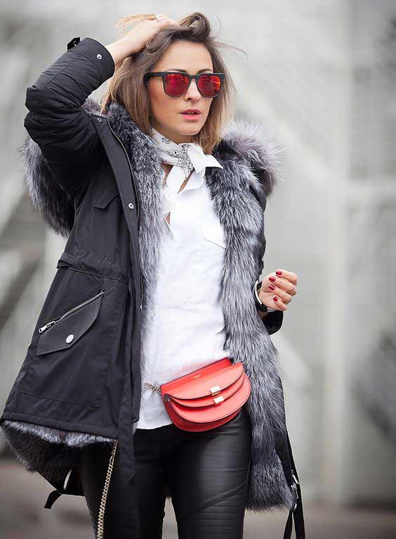 Gray parka with fur and double closure