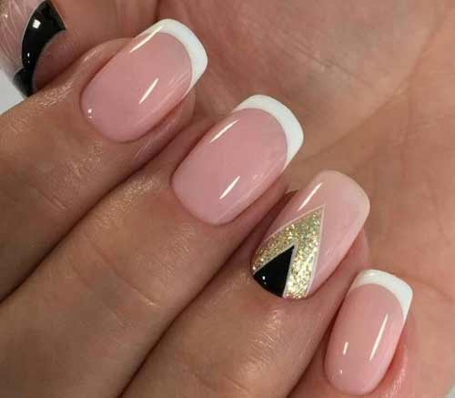 Triangle sur les ongles