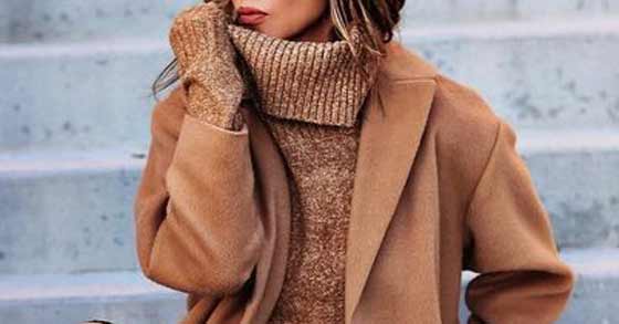 Sweater with a neckline-pipe fashion