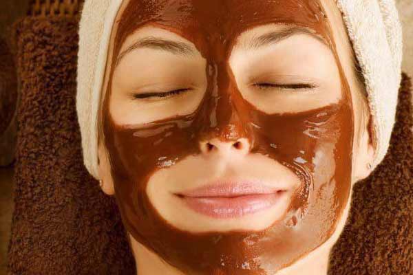 Masque facial café et levure