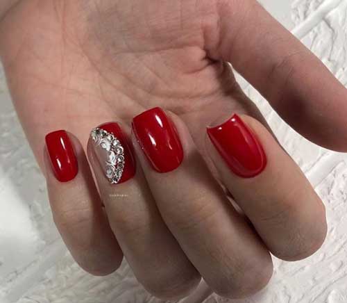 Rouge et strass