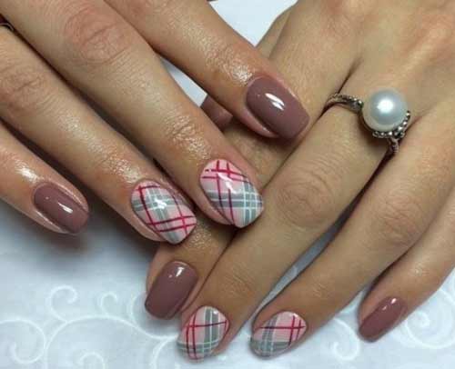 Motif géométrique pour ongles courts