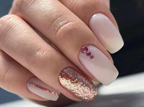 Manicure with rhinestones