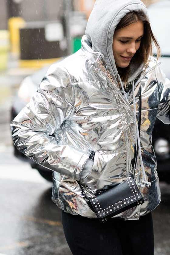 Short metallic down jacket