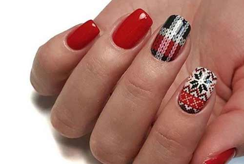 Accent with stickers on 2 nails