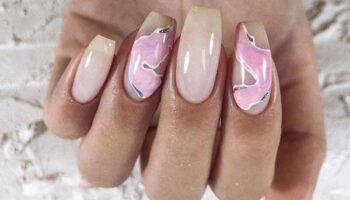 Nude manicure photo