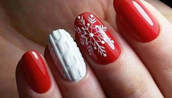 Christmas nail design with snowflakes