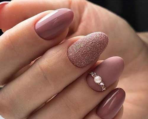 Elegant and gentle manicure