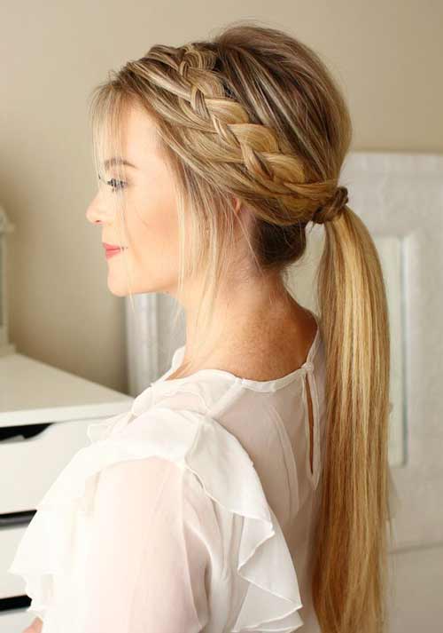 A quick hairstyle for the holiday - ponytail