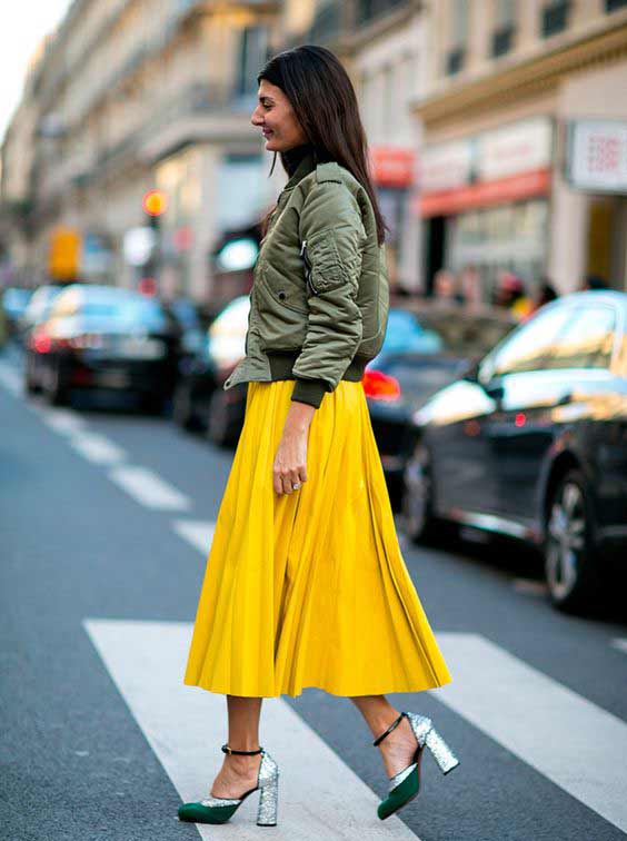 How and with what to wear yellow