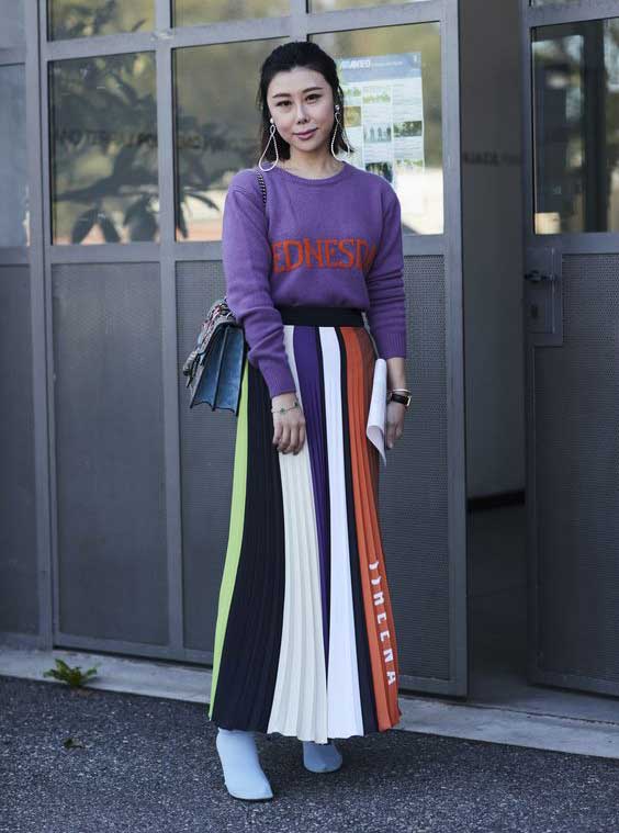 Floor-length skirt with white boltillions