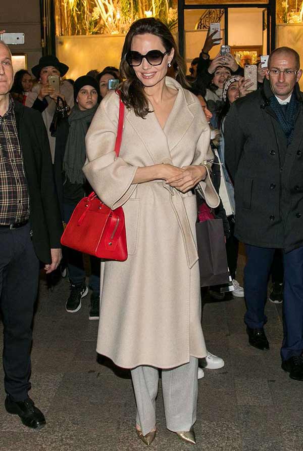 The perfect coat for spring - the image of Angelina Jolie