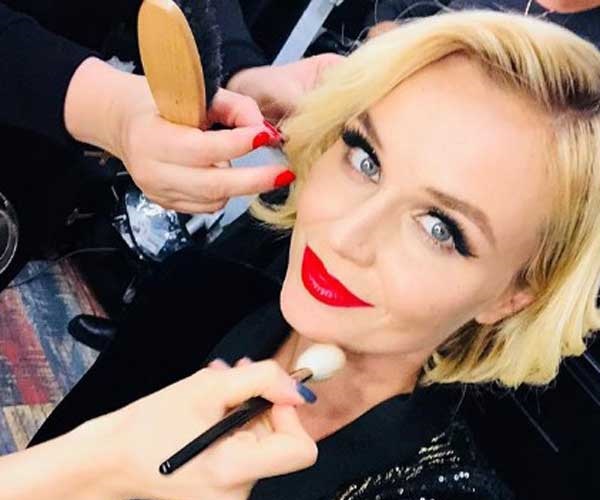 Singer Polina Gagarina changed her hairstyle: unusual, but stylish