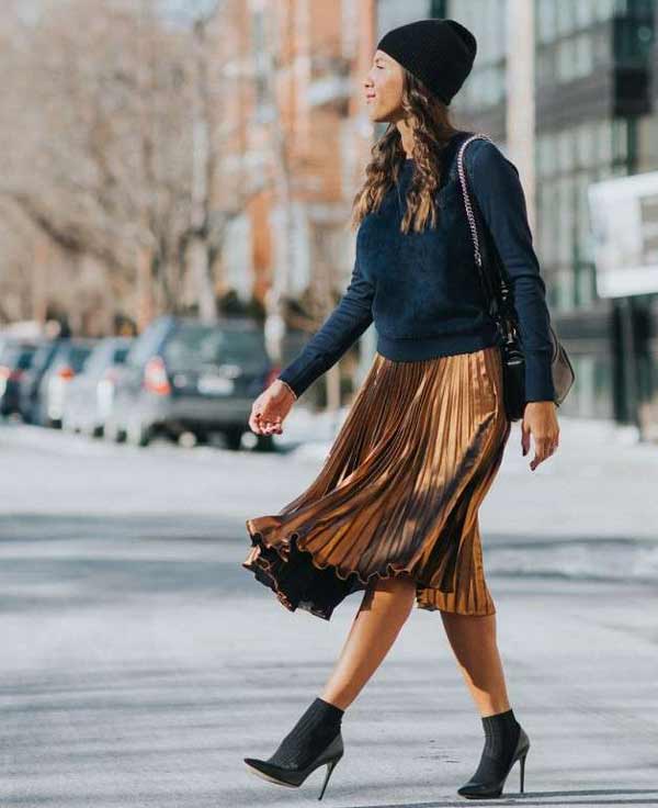 Shiny skirt trend