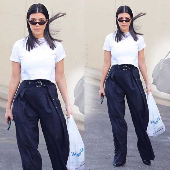 Wide leg trousers with a T-shirt