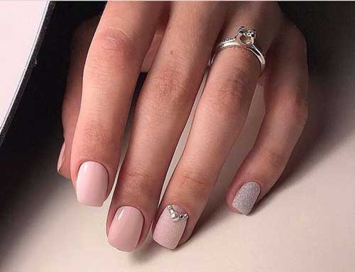 Pale pink manicure: fashion design ideas, new items spring 2018 photo 6