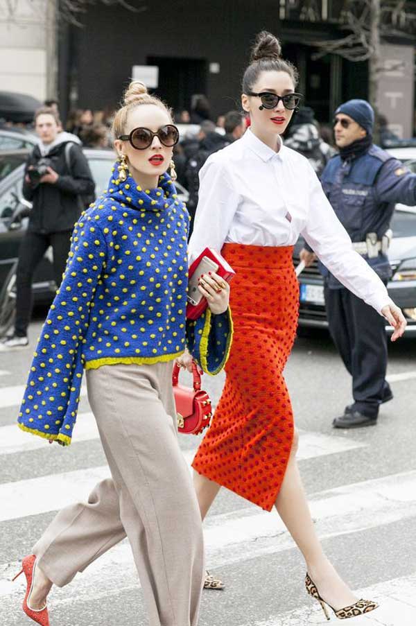 Feminine looks with light things in polka dots 2018: instead of checks and stripes