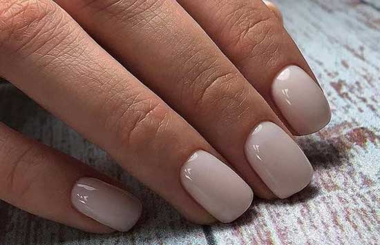 Minimalism - elegant manicure