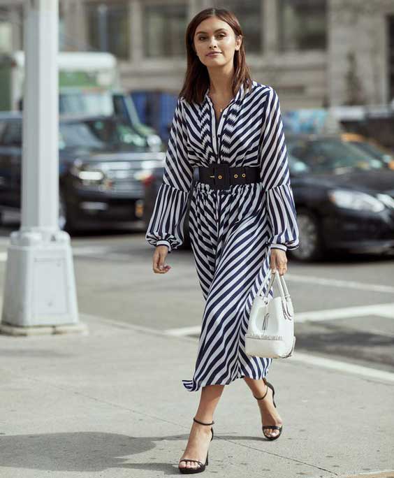 Fashionable striped dress 2018