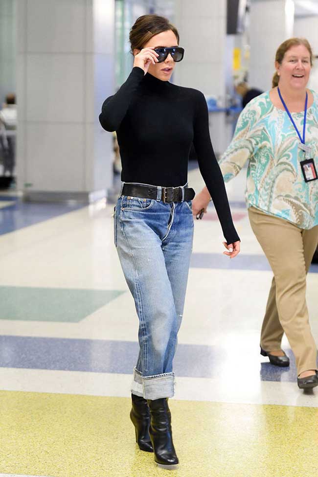 How Victoria Beckham wears a turtleneck