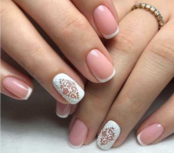 Light manicure with lace