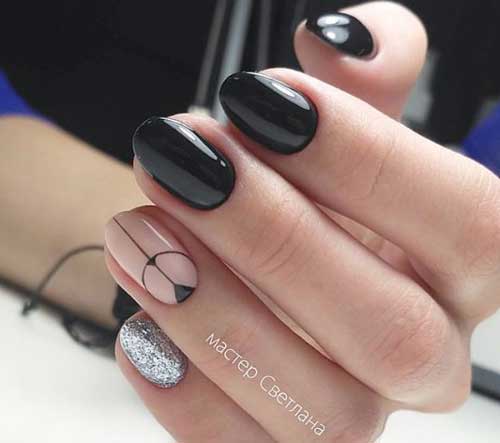 Black glitter manicure