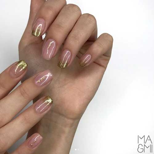 Gold glitter manicure