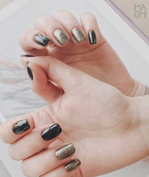 Chrome, rubbing, overflows: ideas for a manicure with a metallic effect