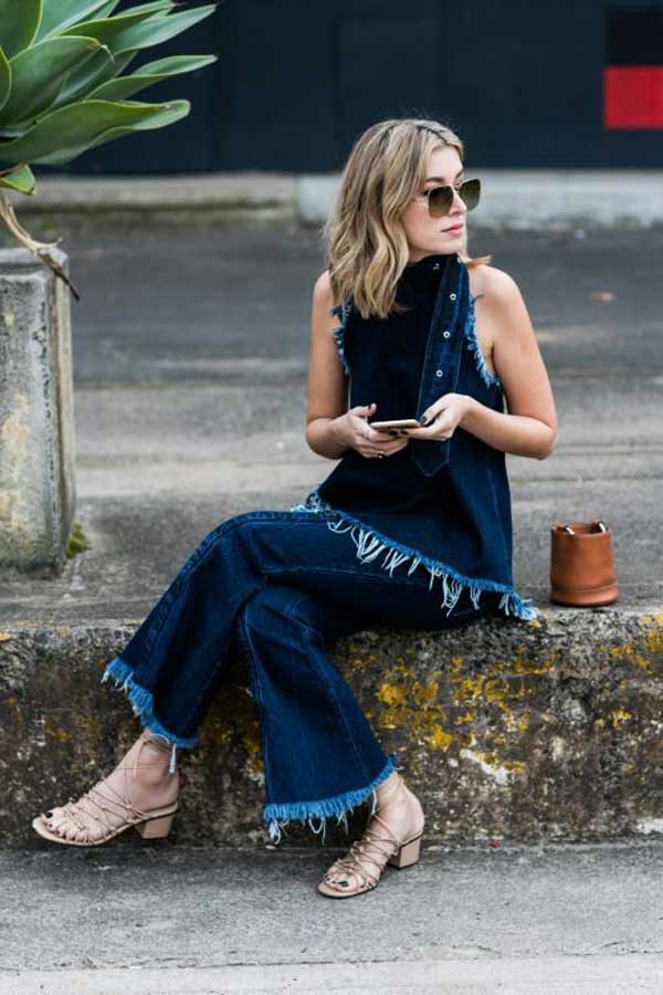 Flared jeans with fringes 2018