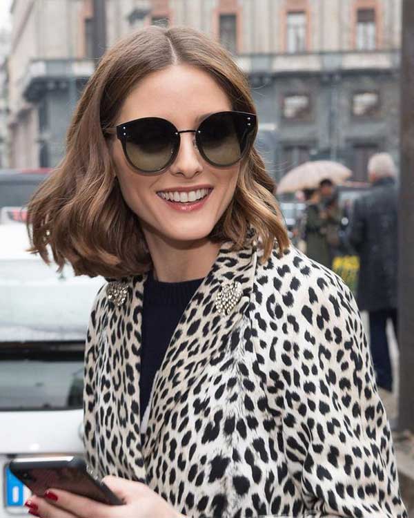 Olivia Palermo dans des lunettes de soleil à la mode 2018