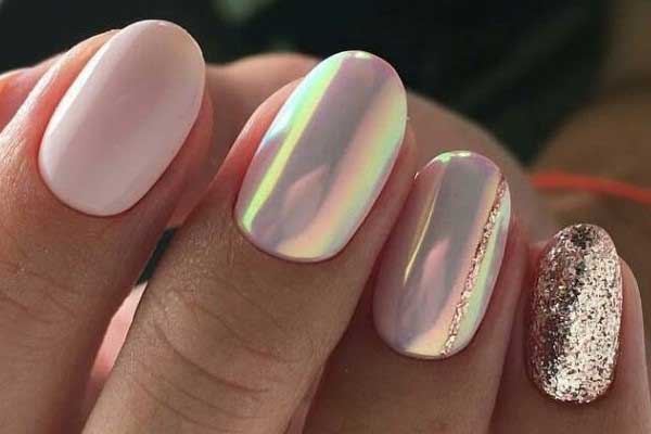 Pearlescent manicure for tanned hands